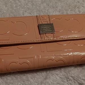 Liz Claiborne peach beautiful wallet